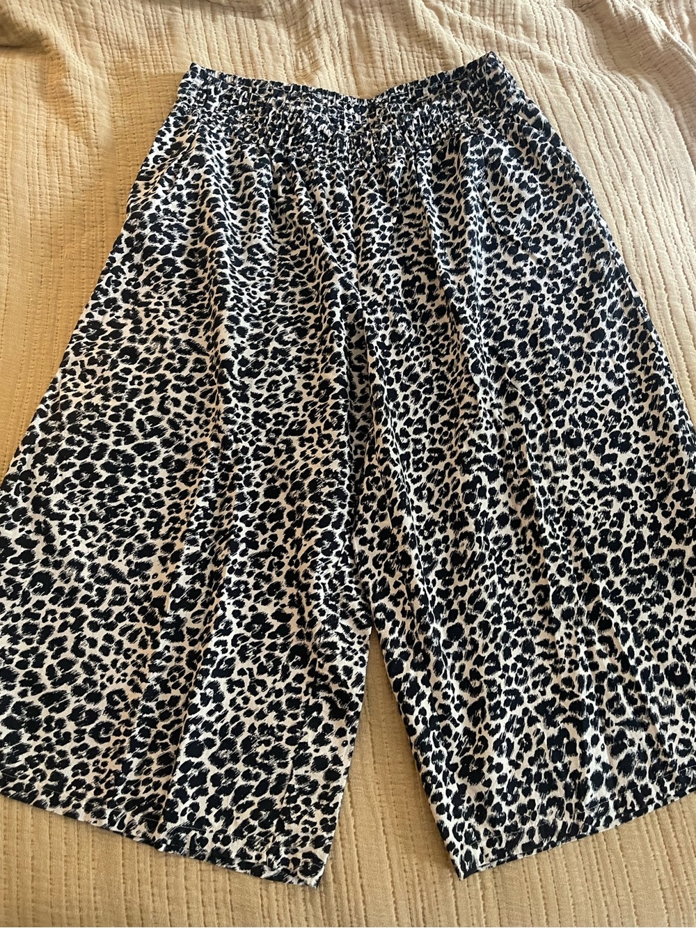 Anthropologie Leopard-Print Wide Leg pants